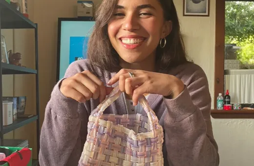 Bolso tejido por Regina