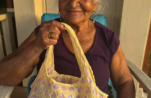 Bolso tejido por Yolanda
